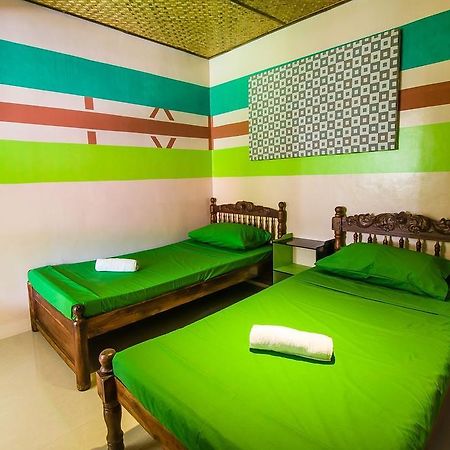 Jeepney Hostel And Kite Resort Balabag  Dış mekan fotoğraf