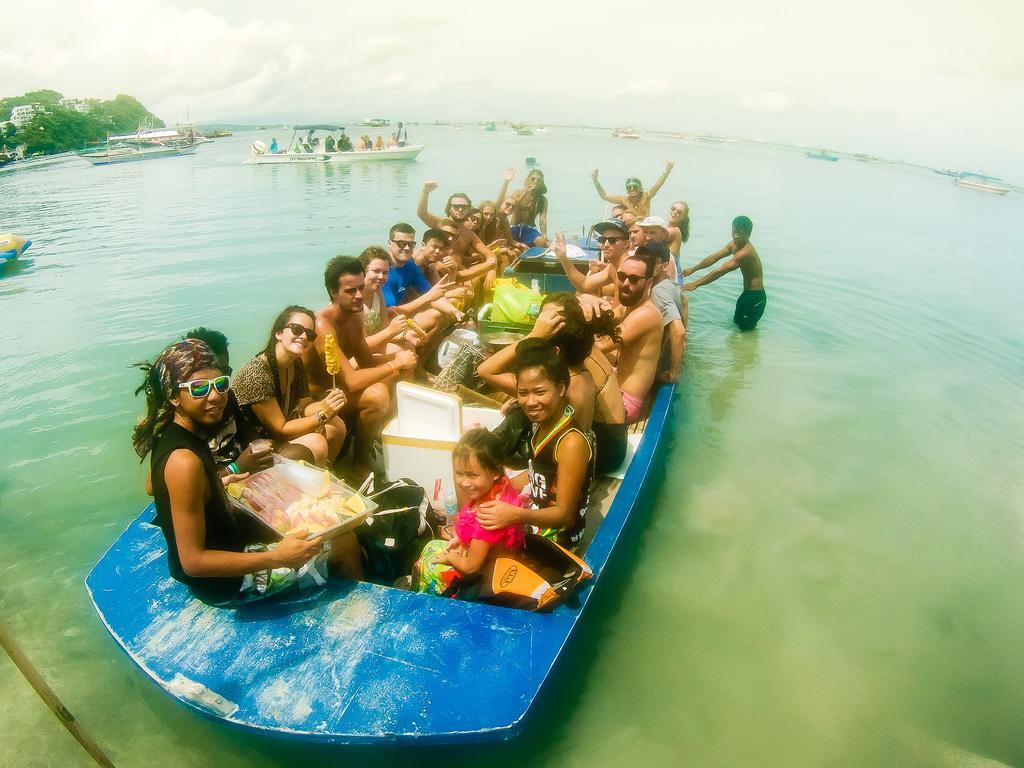 Jeepney Hostel And Kite Resort Balabag  Dış mekan fotoğraf