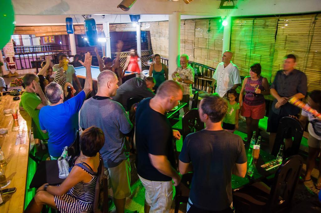 Jeepney Hostel And Kite Resort Balabag  Dış mekan fotoğraf