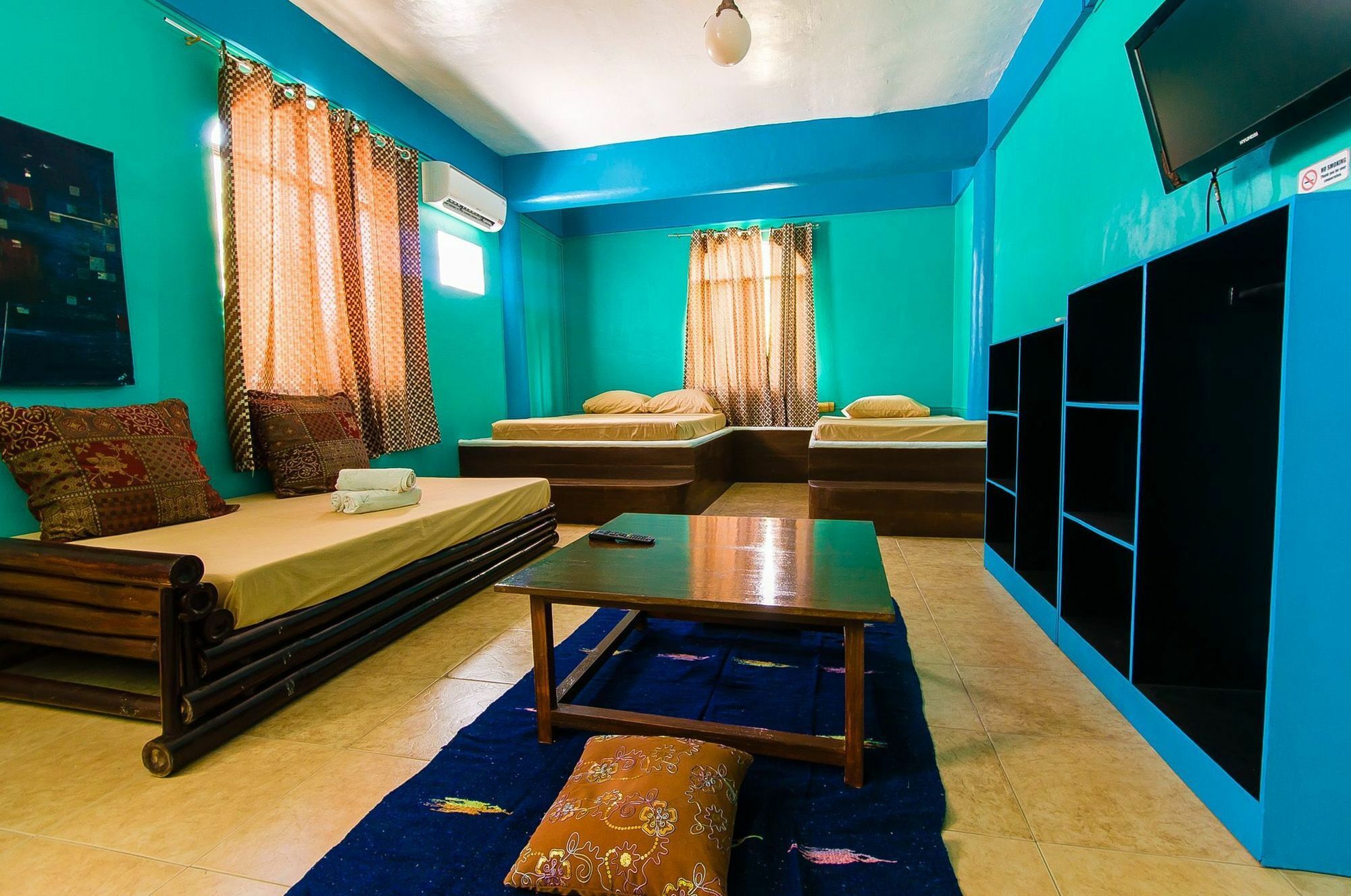 Jeepney Hostel And Kite Resort Balabag  Dış mekan fotoğraf